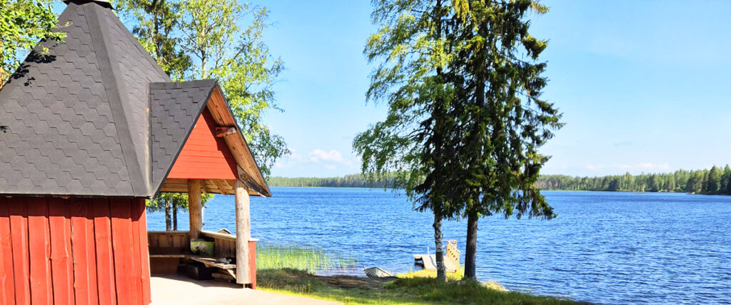 Autiojärven rantaa, kota ja maisema